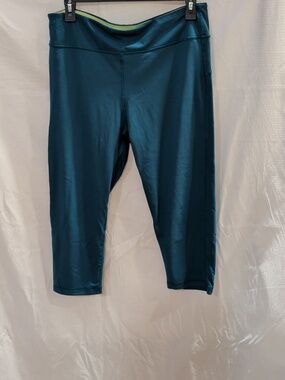 Marika capri leggings L